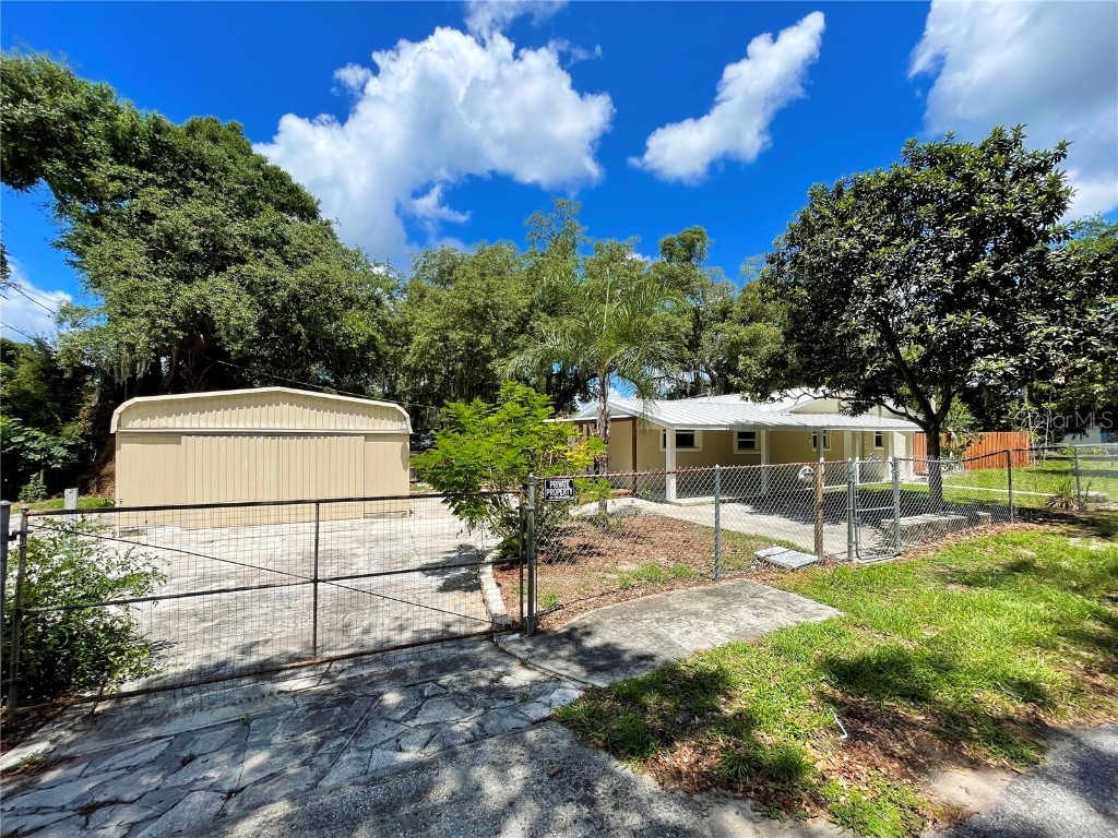 306 Line Avenue Mascotte FL 34753 G5083761 image1