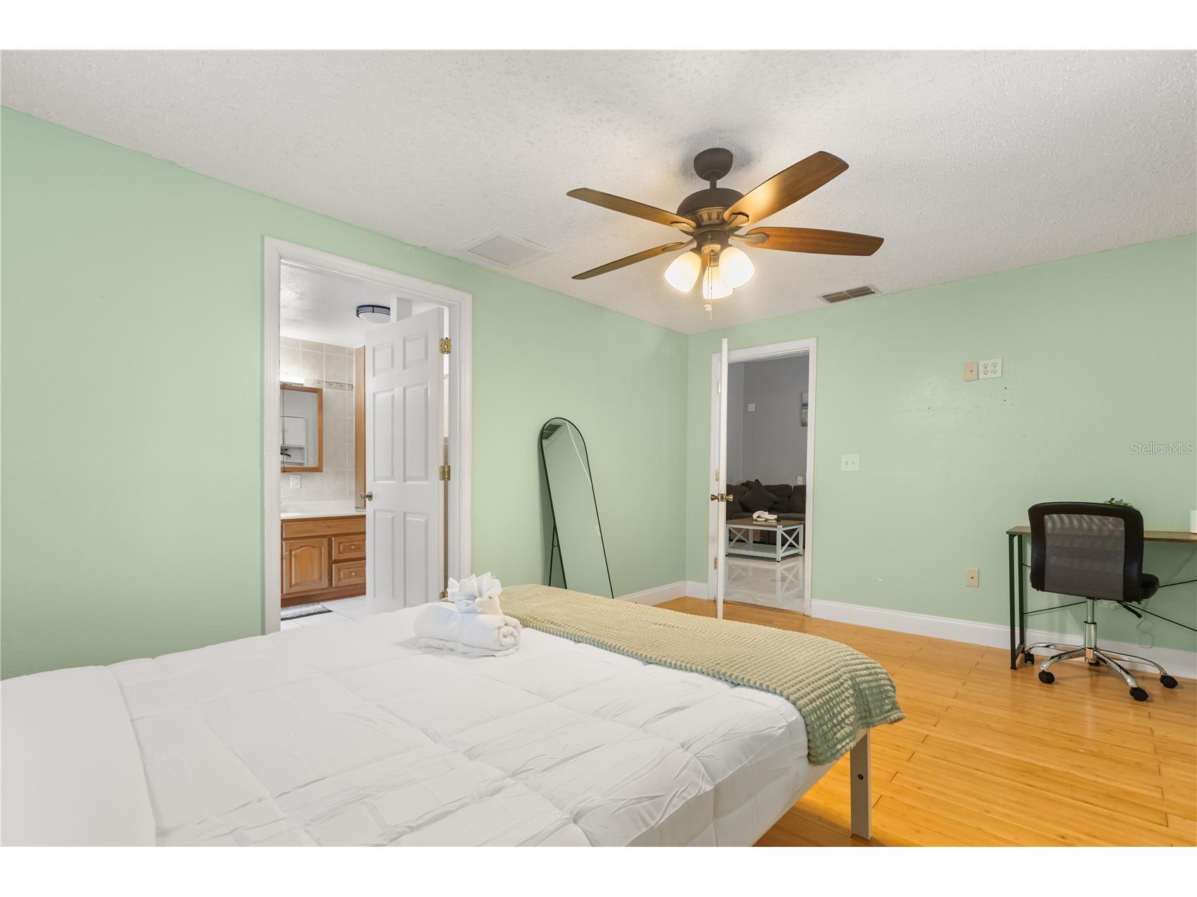 306 Marshall Street Clearwater FL 33755 TB8493151 image18