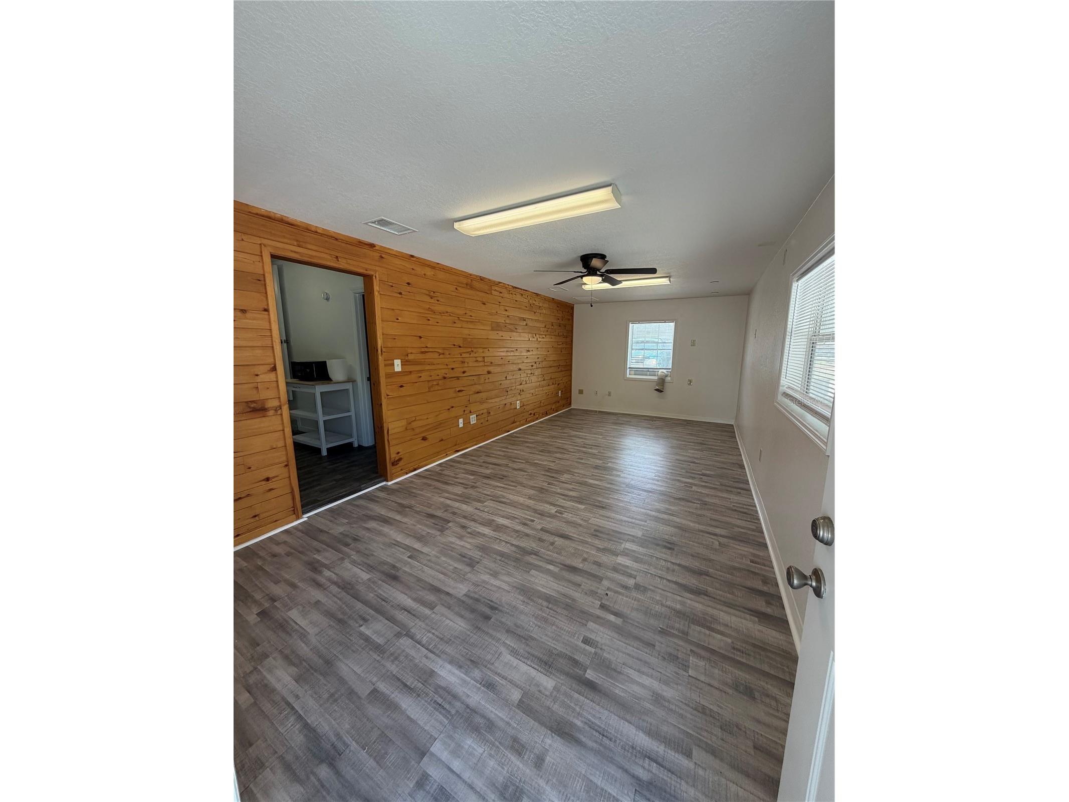 306 N Iona Avenue Fruitland Park FL 34731 G5109491 image3