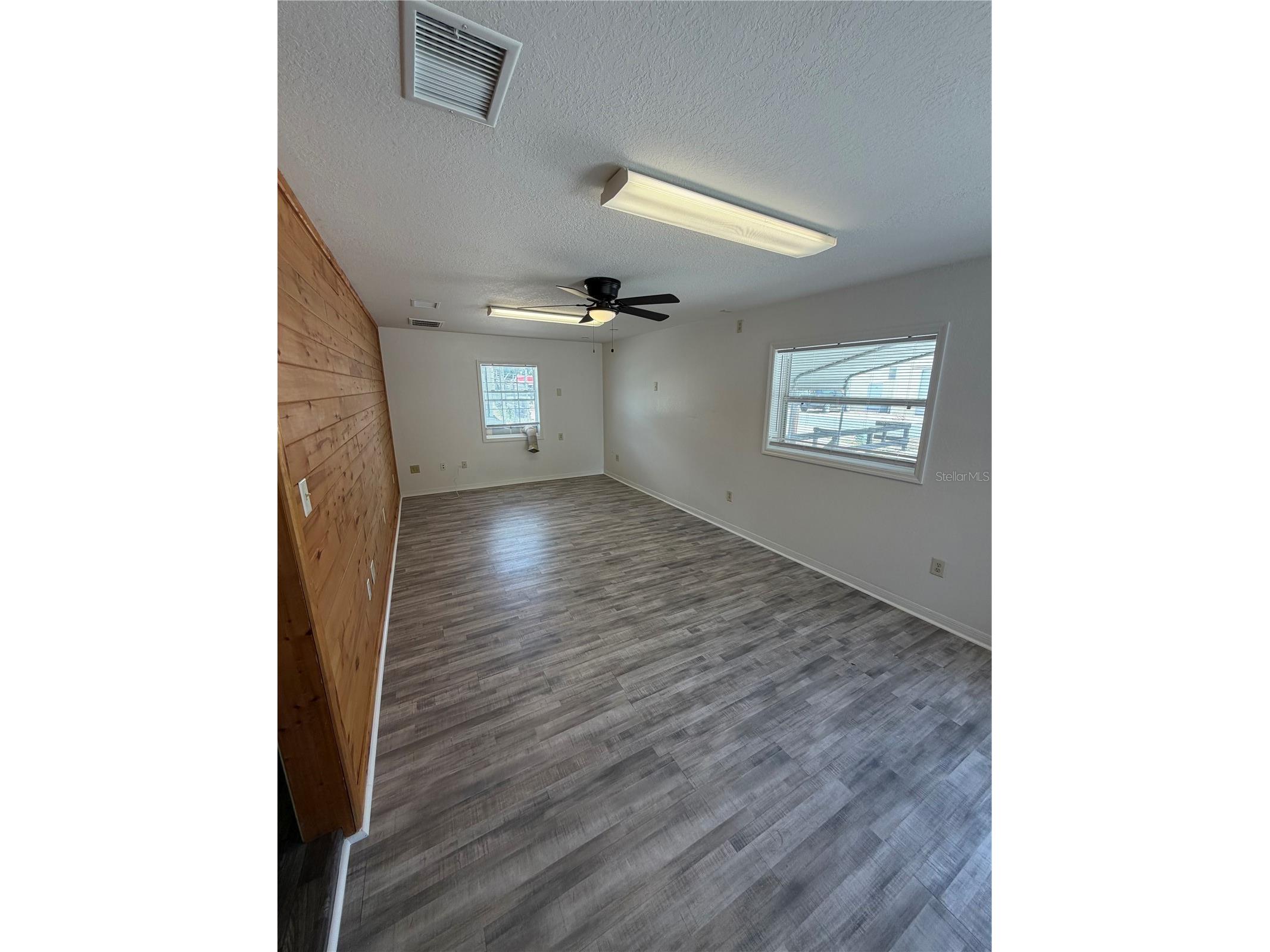 306 N Iona Avenue Fruitland Park FL 34731 G5109491 image4