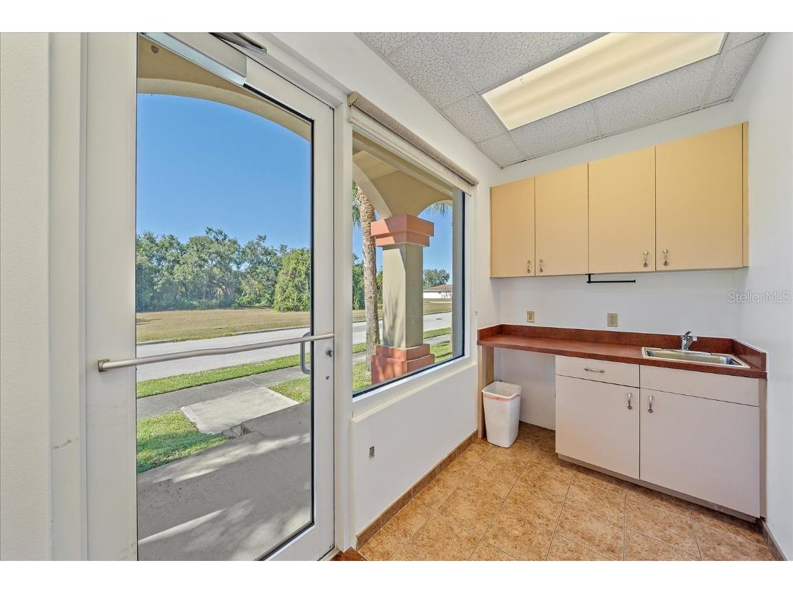 306 N Rhodes Avenue #111 Sarasota FL 34237 A4672444 image14