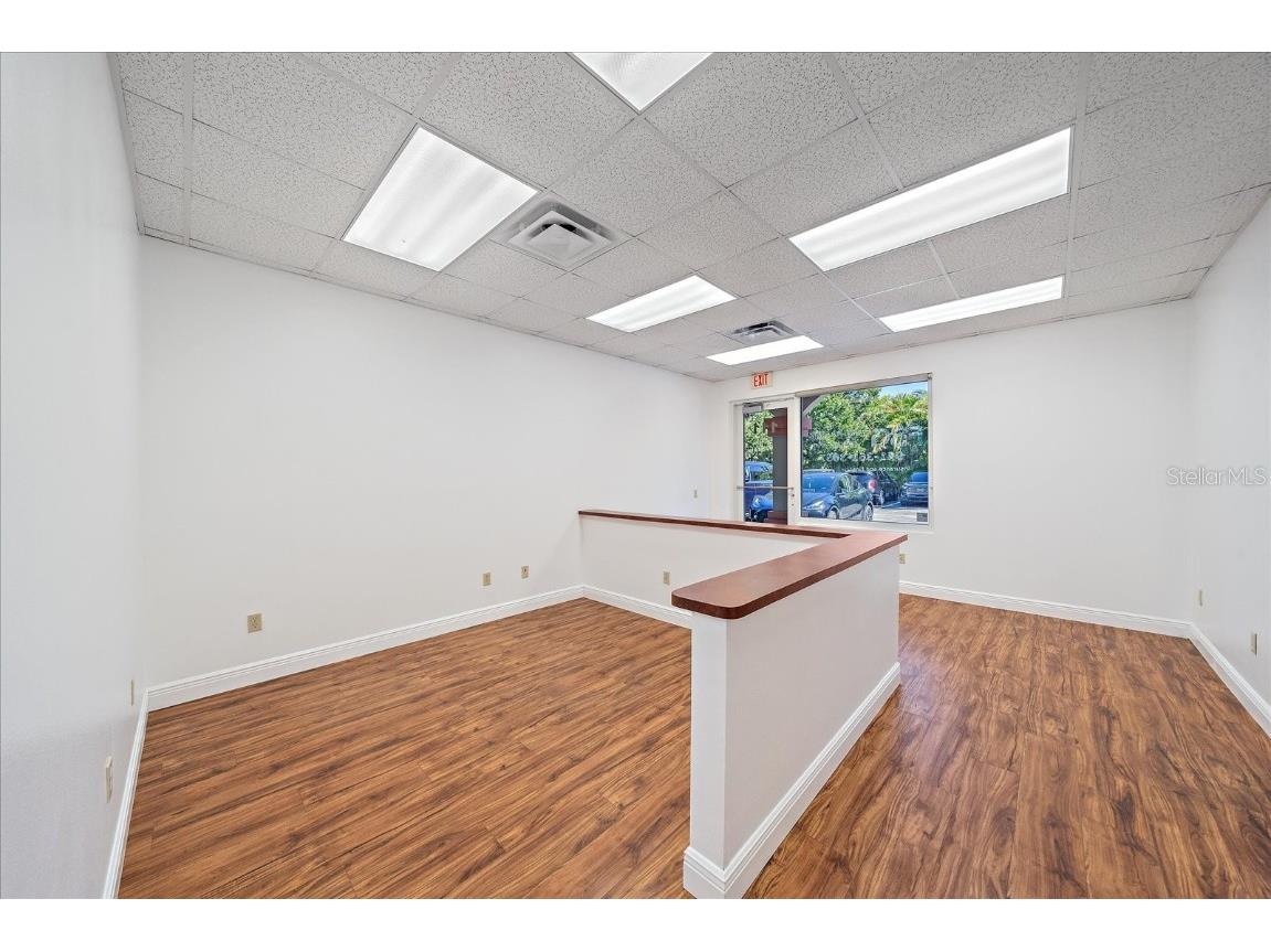 306 N Rhodes Avenue #111 Sarasota FL 34237 A4672444 image7