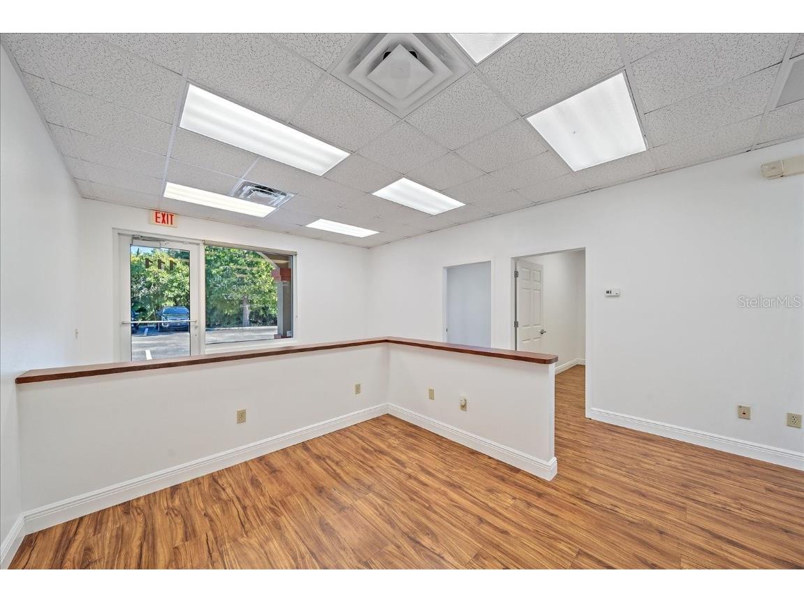 306 N Rhodes Avenue #111 Sarasota FL 34237 A4672444 image8