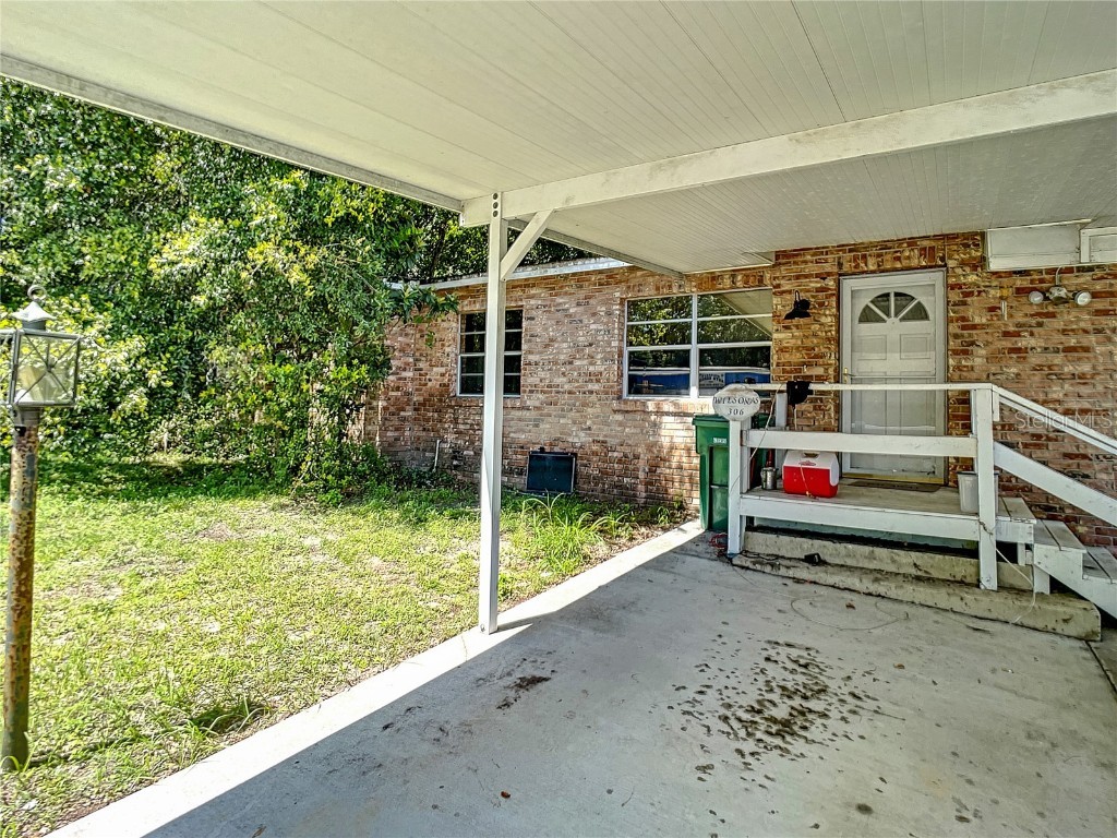 306 N Villa Avenue Fruitland Park FL 34731 G5070238 image1