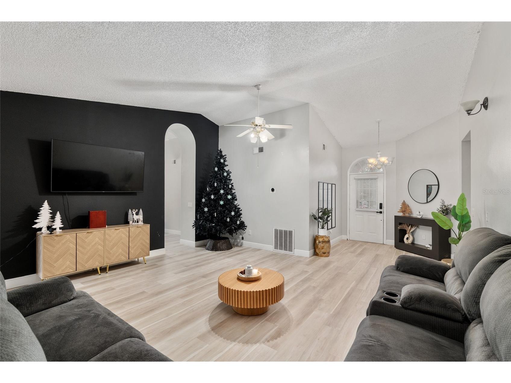 306 Oak Track Radial Ocala FL 34472 OM721150 image13