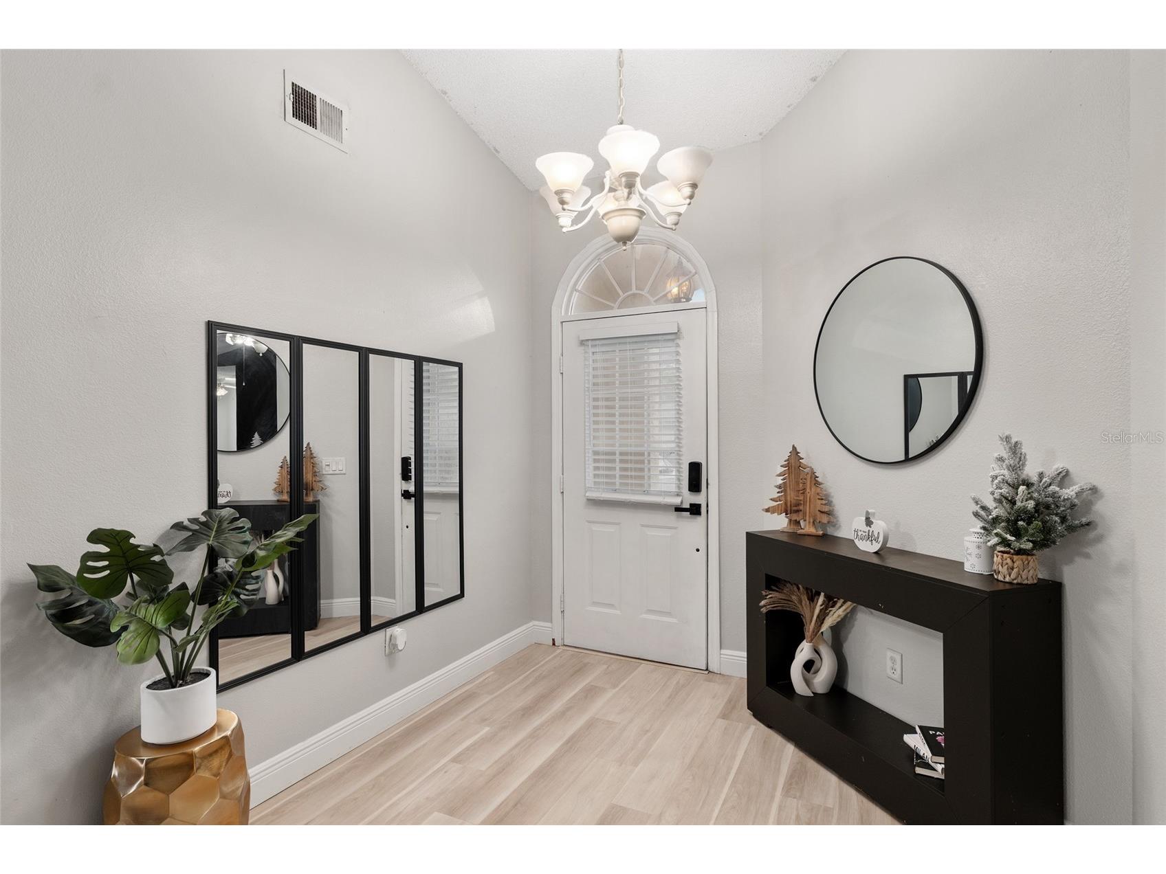 306 Oak Track Radial Ocala FL 34472 OM721150 image8