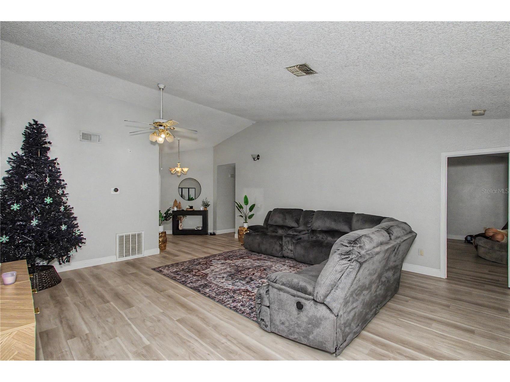 306 Oak Track Radial Ocala FL 34472 OM729011 image18