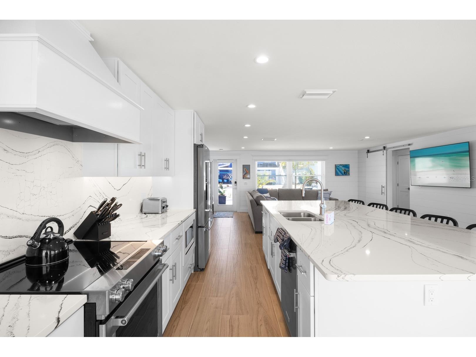 306 S Bay Boulevard Anna Maria FL 34216 A4684377 image18