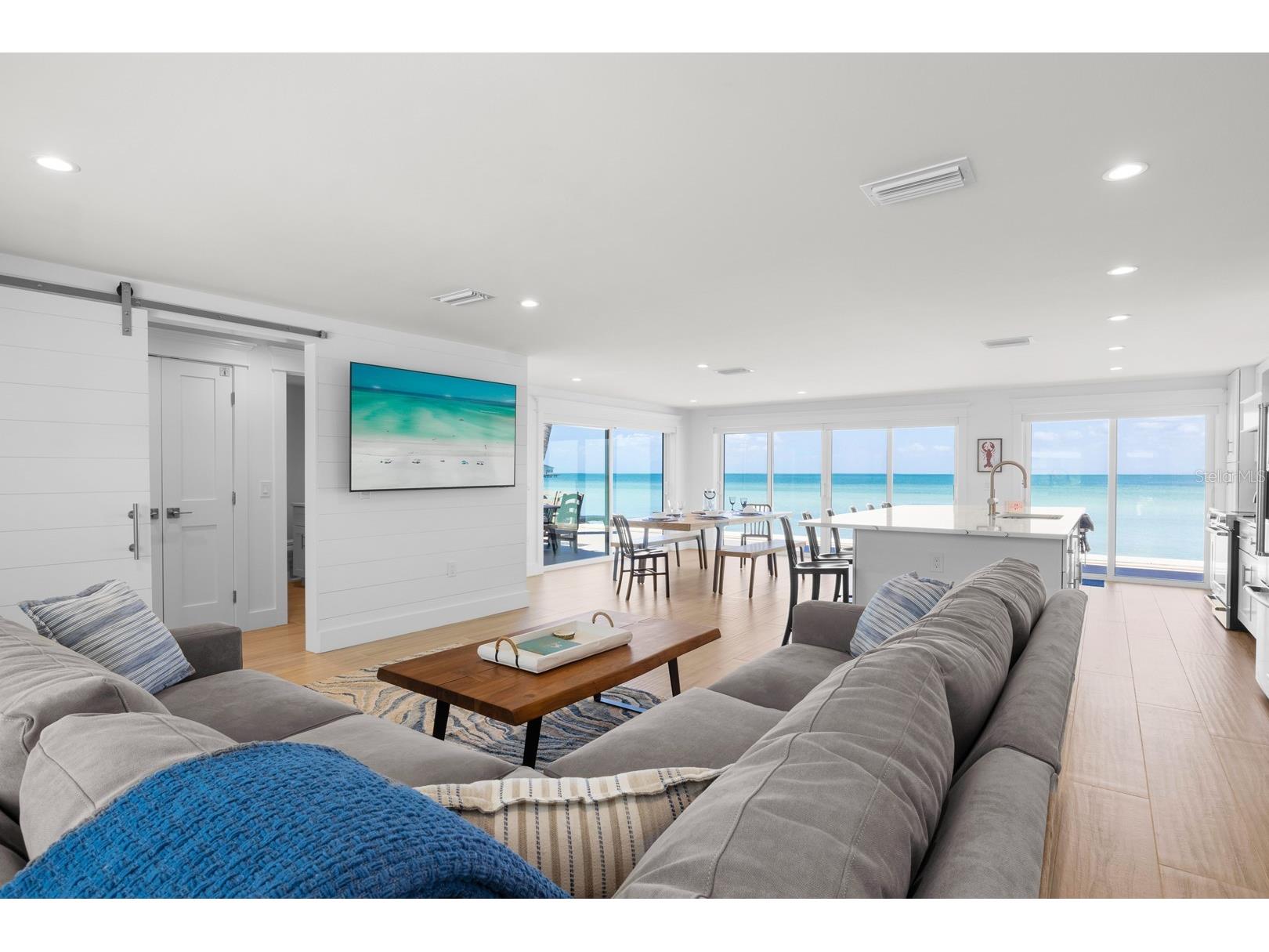 306 S Bay Boulevard Anna Maria FL 34216 A4684377 image8