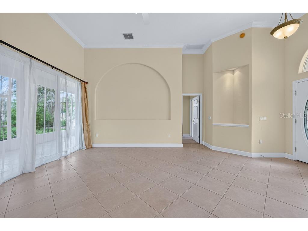 306 Terranova Boulevard Winter Haven FL 33884 TB8522219 image5