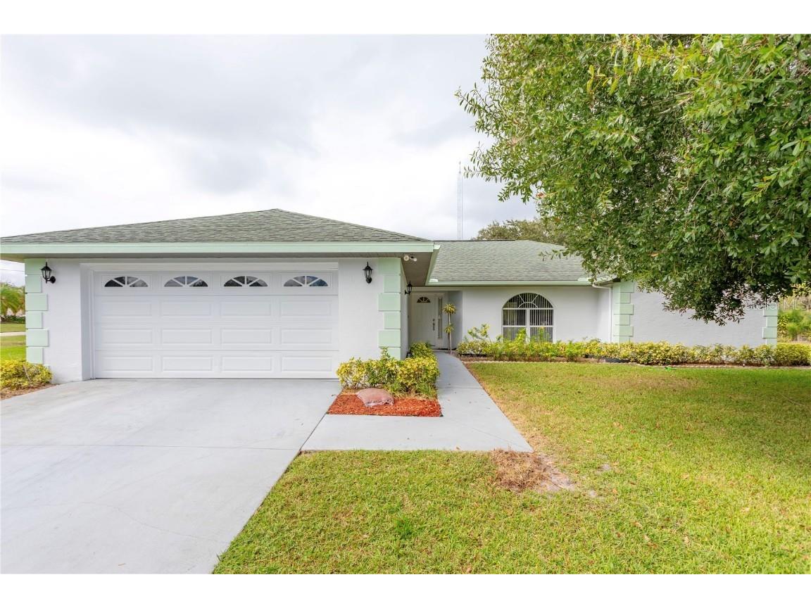 306 W Waterway Avenue NW Lake Placid FL 33852 - Lake Placid O6355462 image1