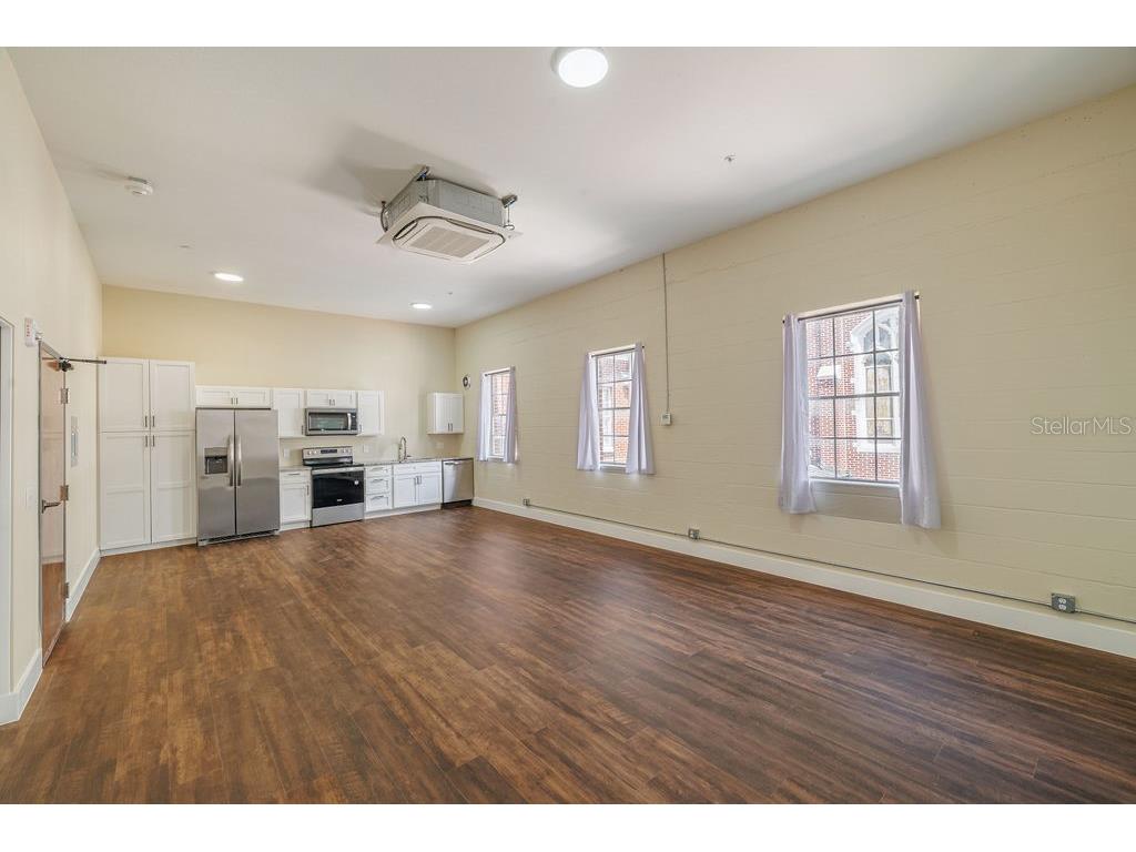 306 W Wisconsin Avenue #212 Deland FL 32720 V4948686 image4