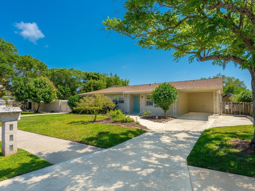 3060 Courtland Street Sarasota FL 34237 A4549682 image1