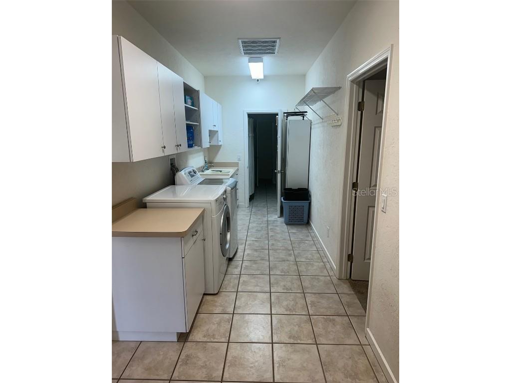 3060 Courtland Street Sarasota FL 34237 A4654261 image16