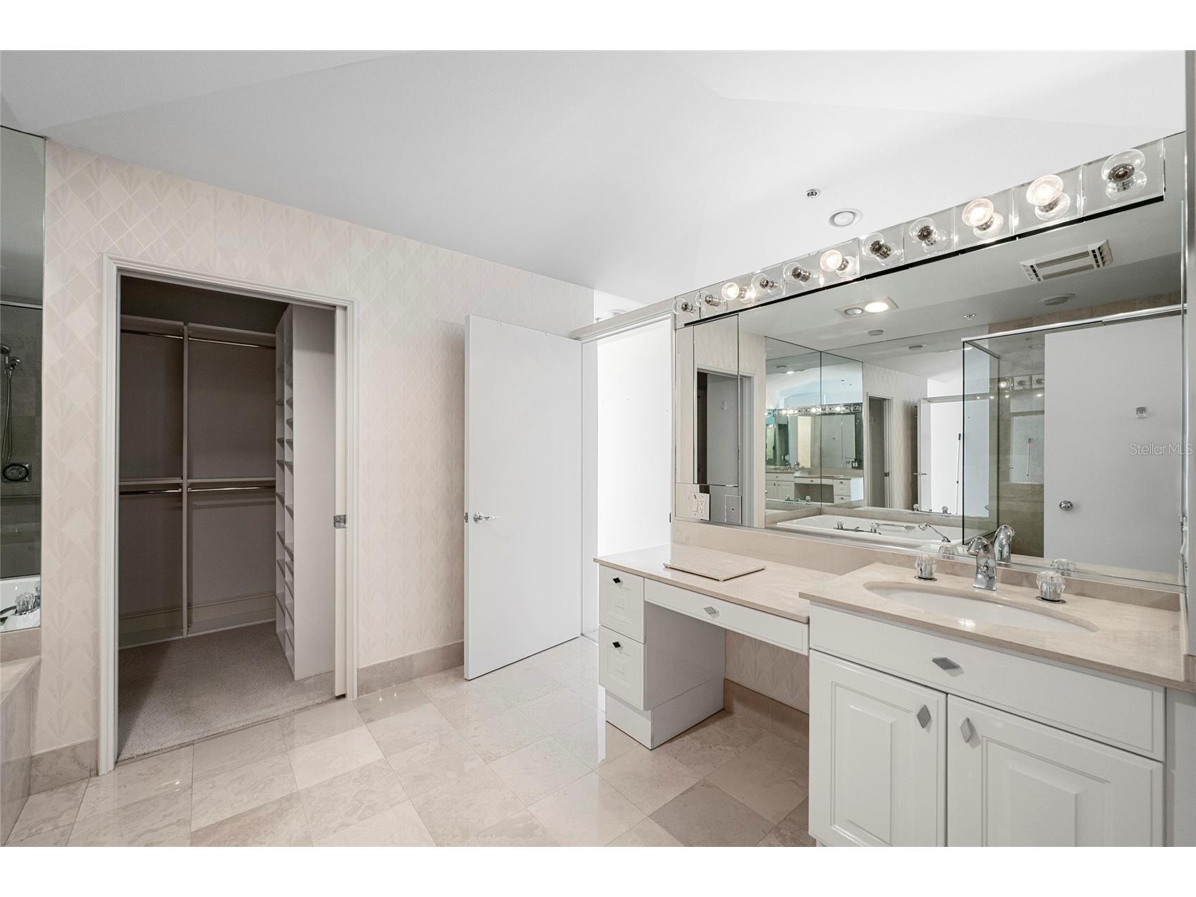 3060 Grand Bay Boulevard #133 Longboat Key FL 34228 A4699300 image31
