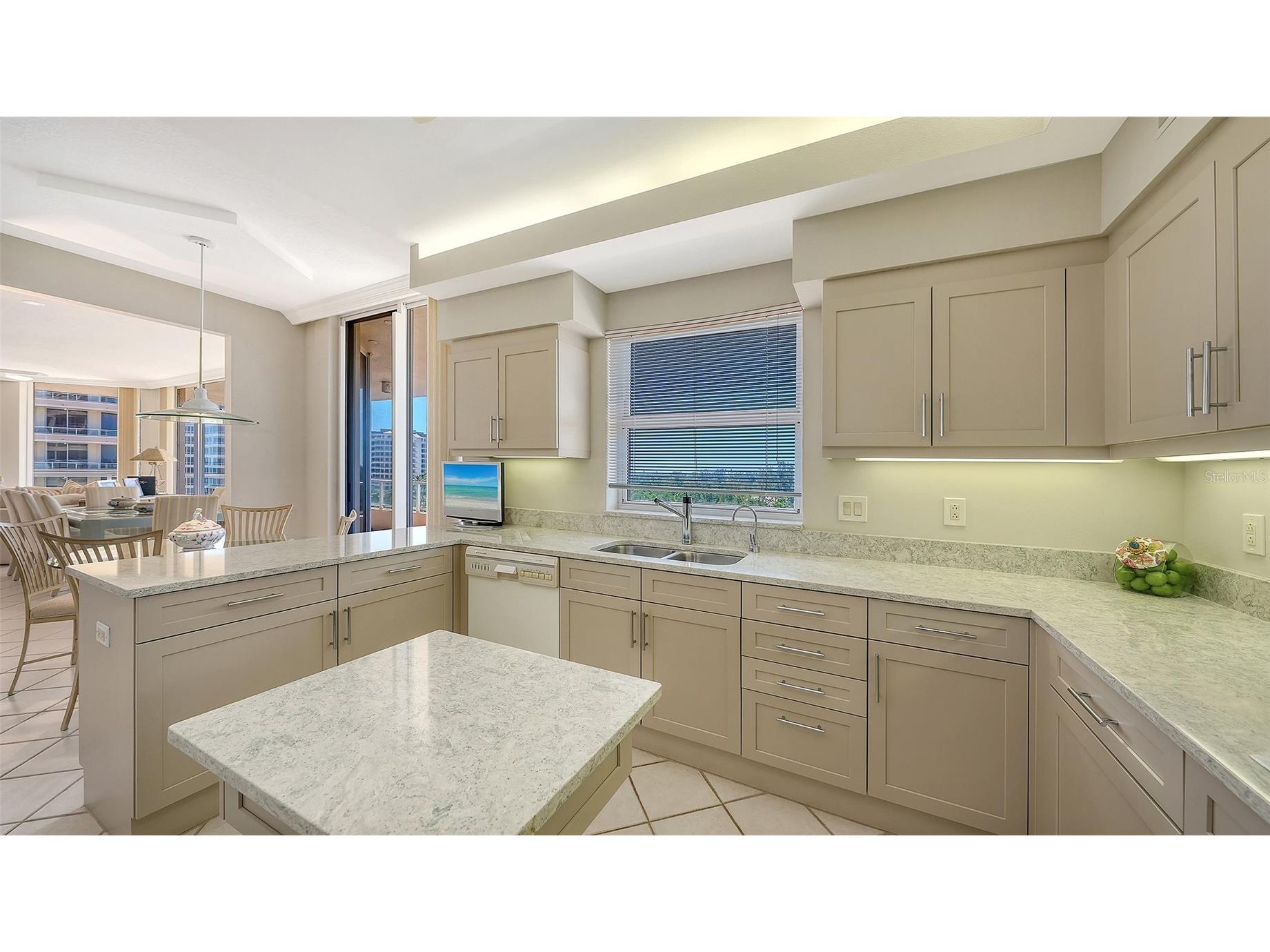 3060 Grand Bay Boulevard #155 Longboat Key FL 34228 - SARASOTA BAY A4685023 image14