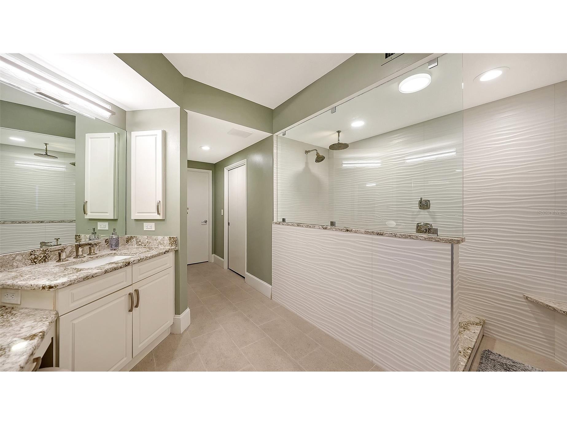 3060 Grand Bay Boulevard #195 Longboat Key FL 34228 A4677880 image19