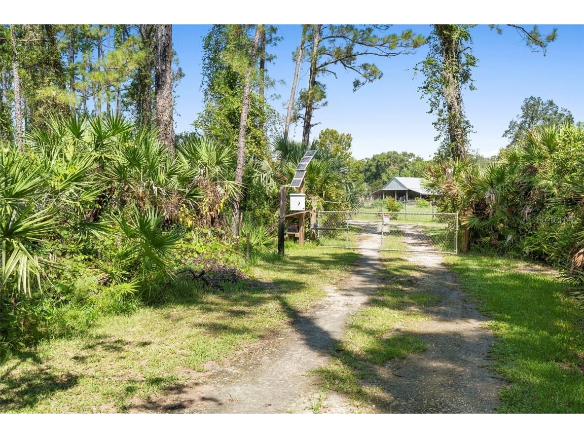 3061 Pinelock Drive Deland FL 32724 V4944337 image13
