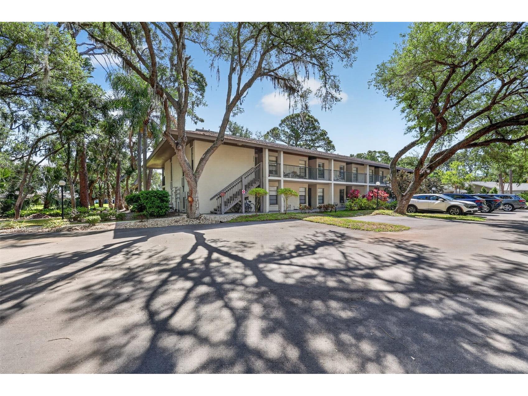 3061 Quail Hollow # 35 Sarasota FL 34235 A4690473 image1