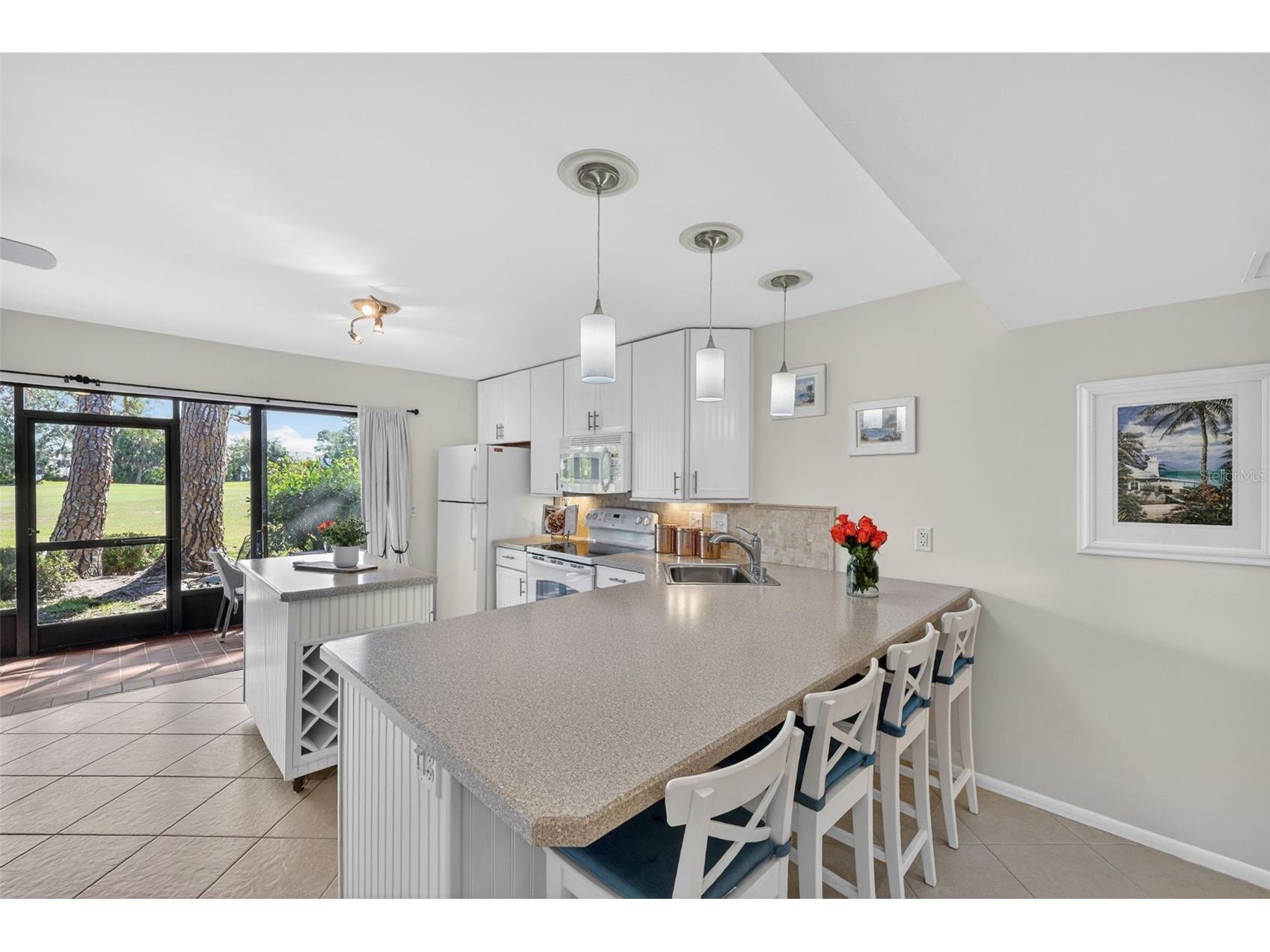 3061 Quail Hollow # 35 Sarasota FL 34235 A4690473 image10