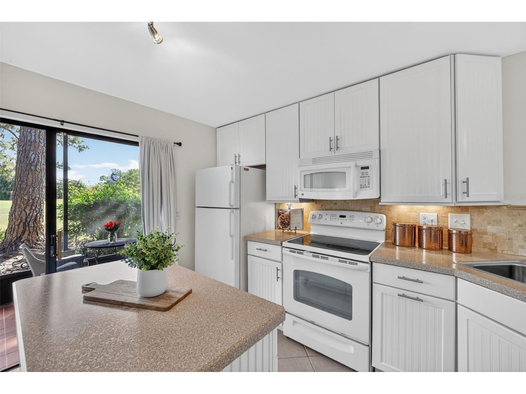 3061 Quail Hollow # 35 Sarasota FL 34235 A4690473 image14
