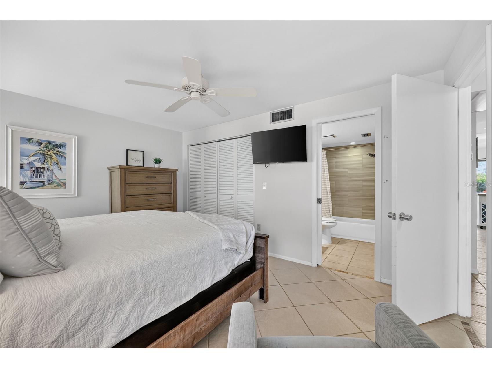 3061 Quail Hollow # 35 Sarasota FL 34235 A4690473 image21