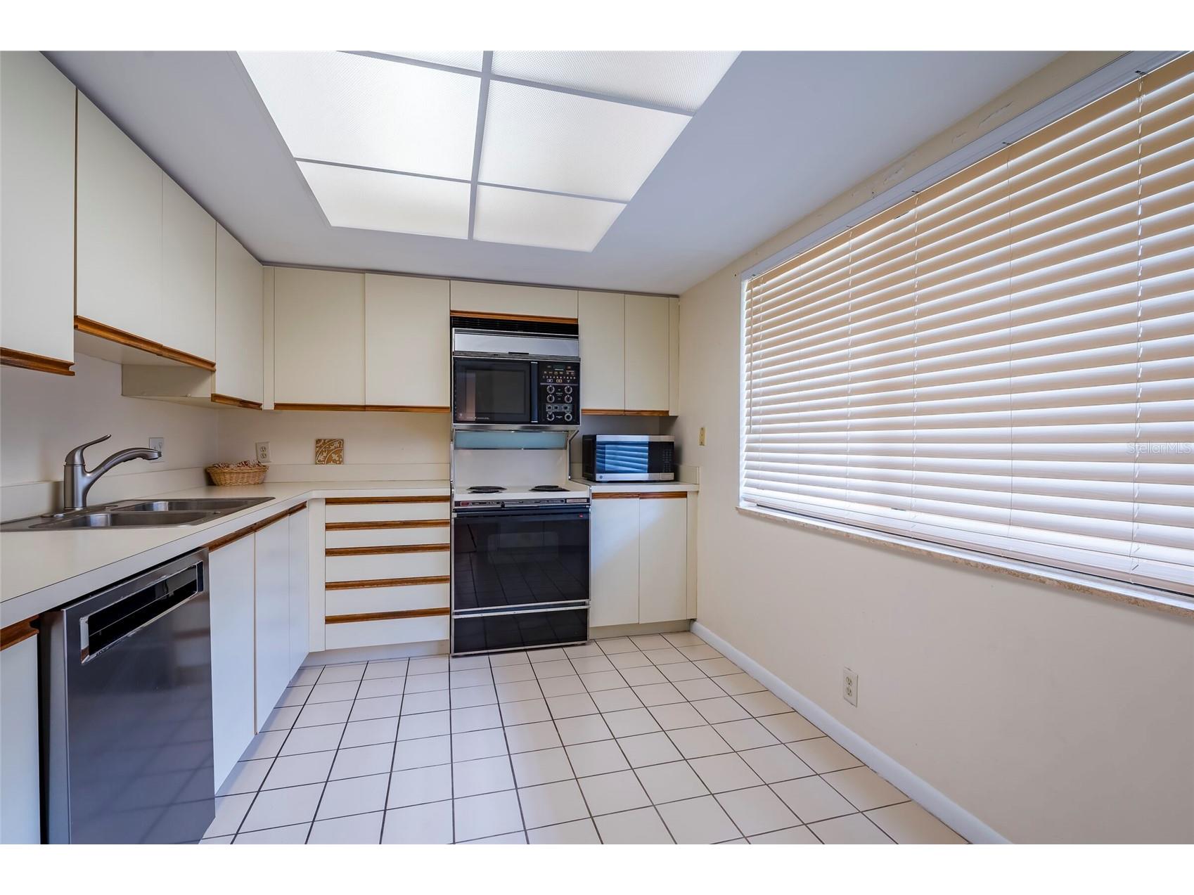 3062 Eastland Boulevard #406 Clearwater FL 33761 TB8521671 image17