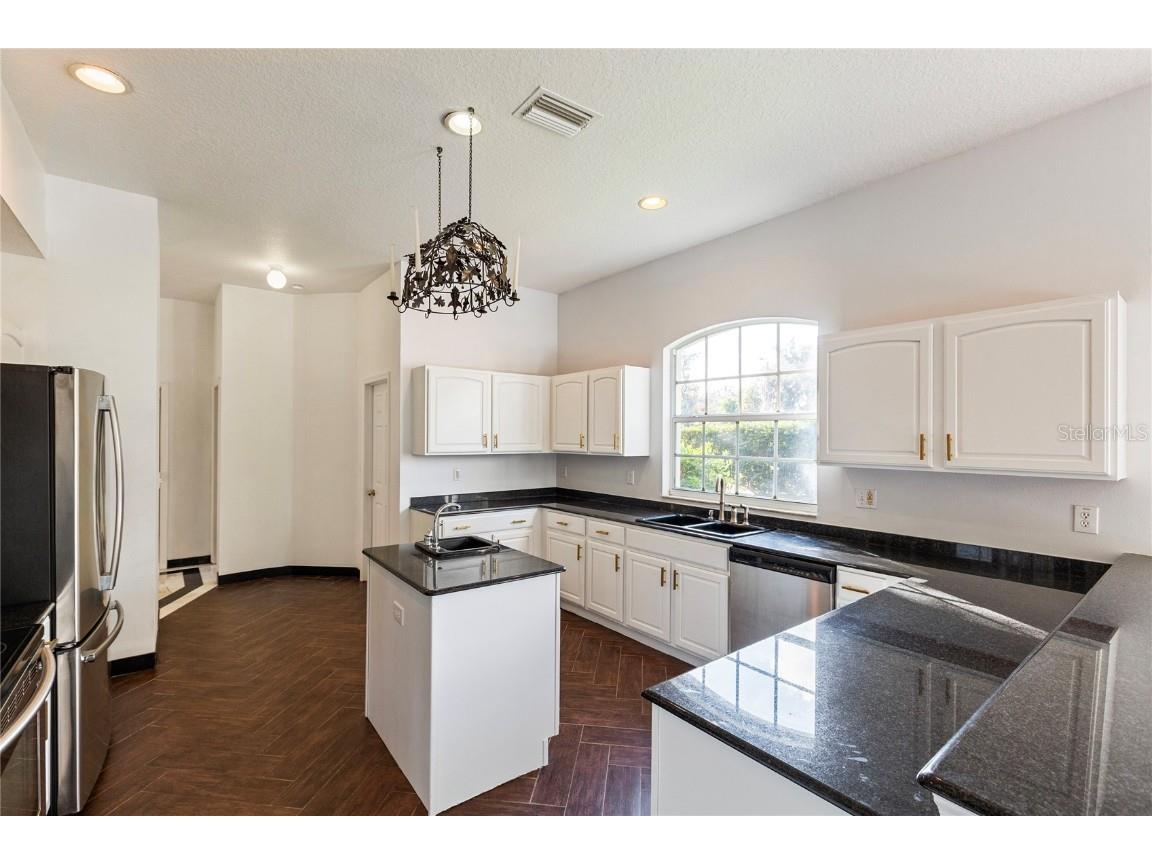 3062 Sutton Woods Drive Plant City FL 33566 TB8392934 image12