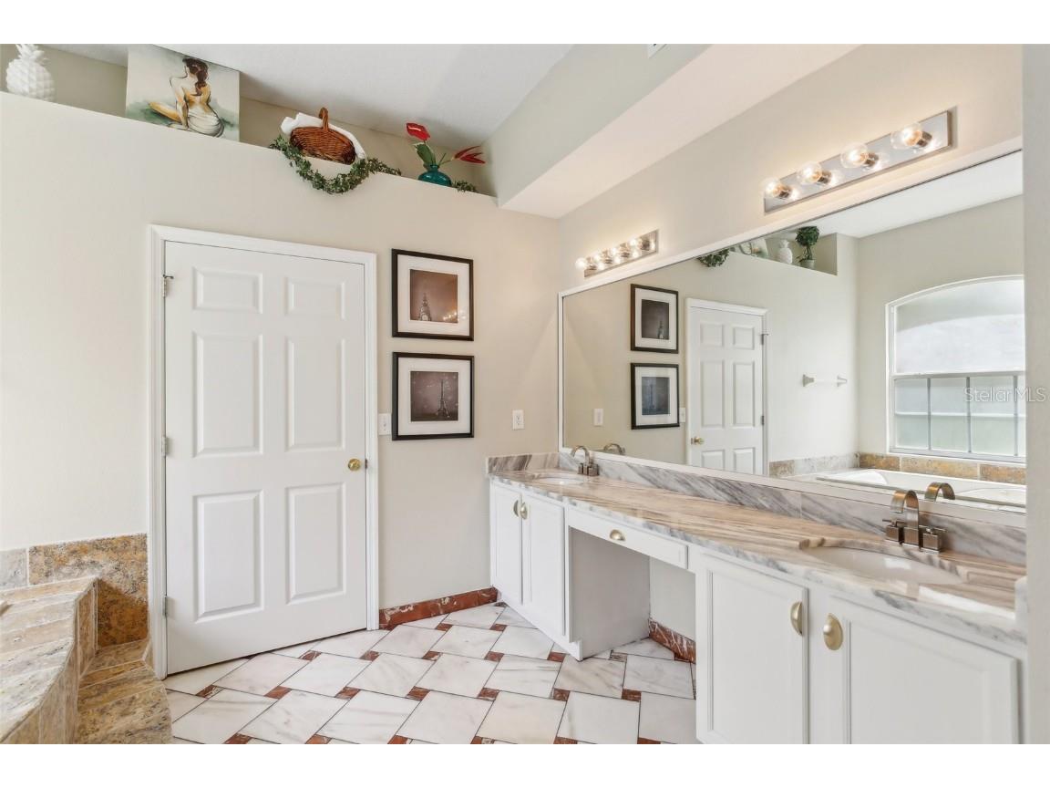 3062 Sutton Woods Drive Plant City FL 33566 TB8392934 image21