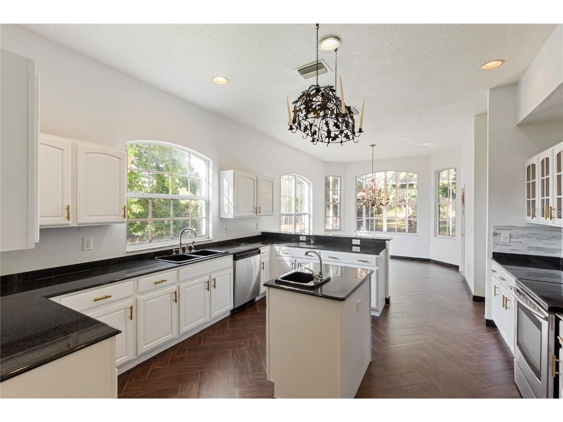 3062 Sutton Woods Drive Plant City FL 33566 TB8392934 image9