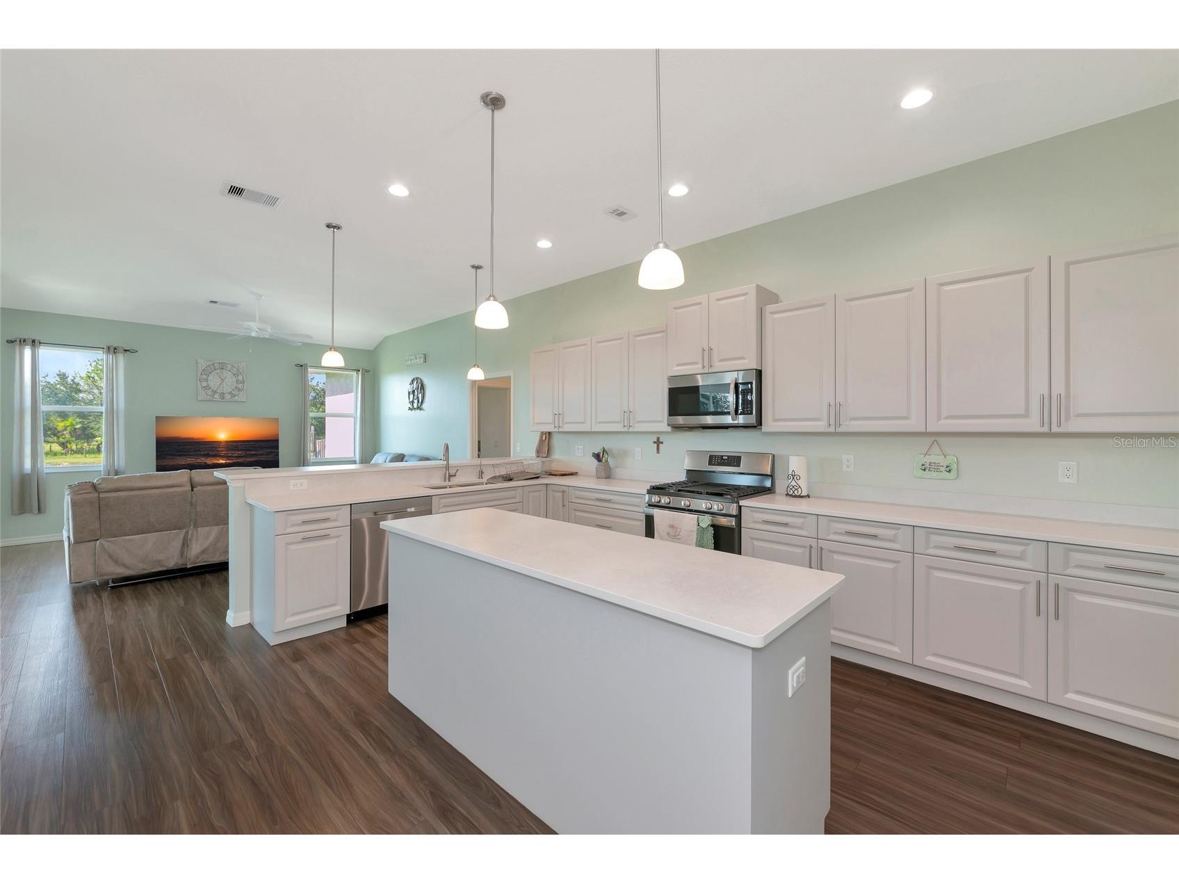 30620 Betts Road Myakka City FL 34251 A4698479 image12