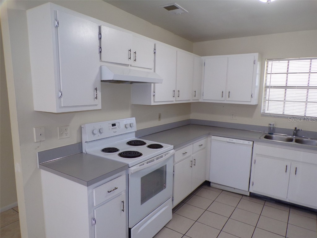 3063 Curry Woods Drive Orlando FL 32822 OM713533 image8