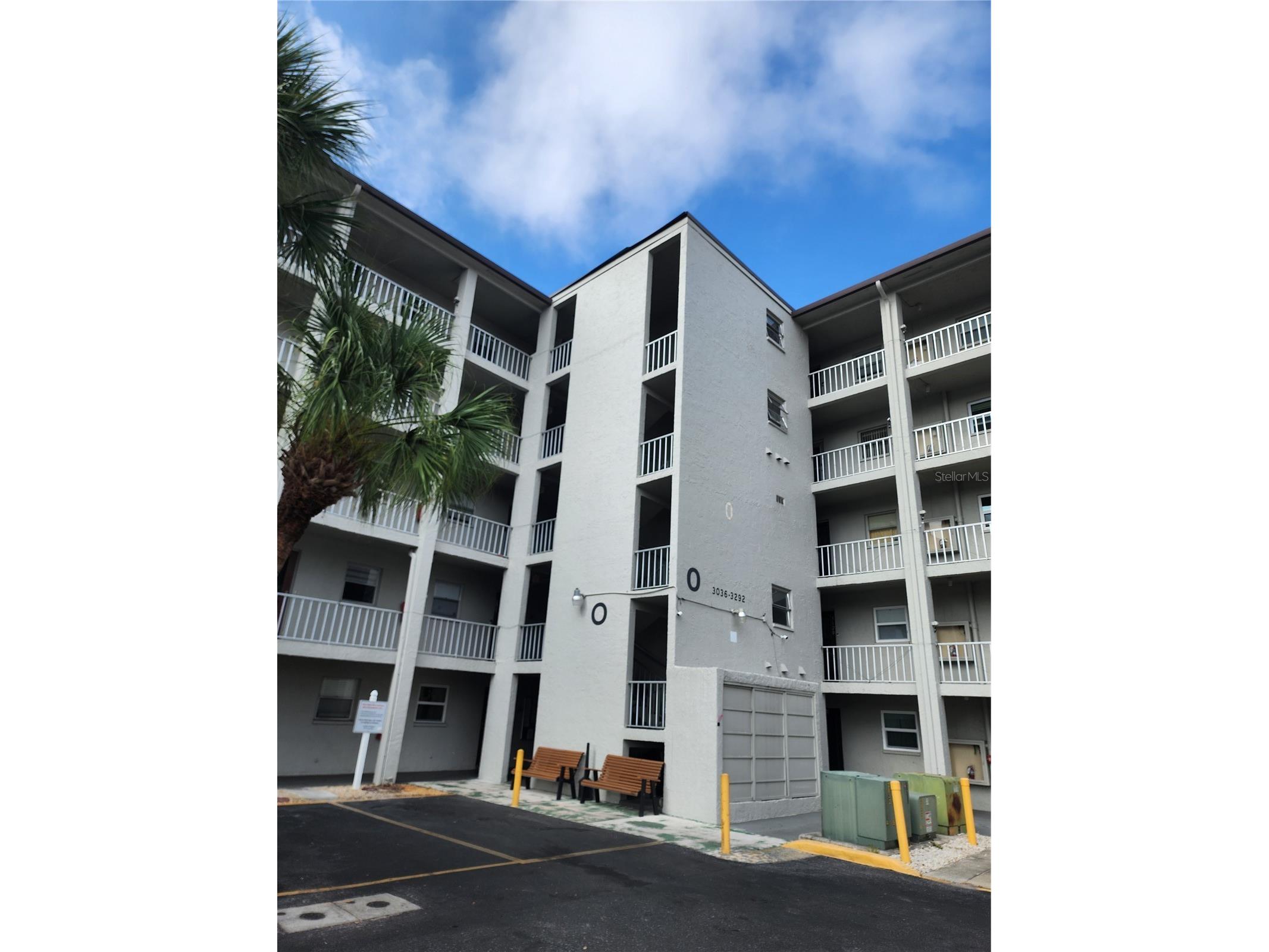 3064 Lake Bayshore Drive #115 Bradenton FL 34205 A4679290 image1