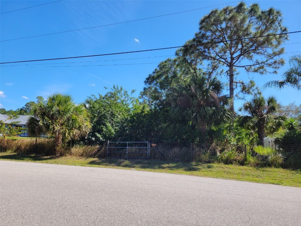 3065 Wenona Drive North Port FL 34288 D6138861 image1