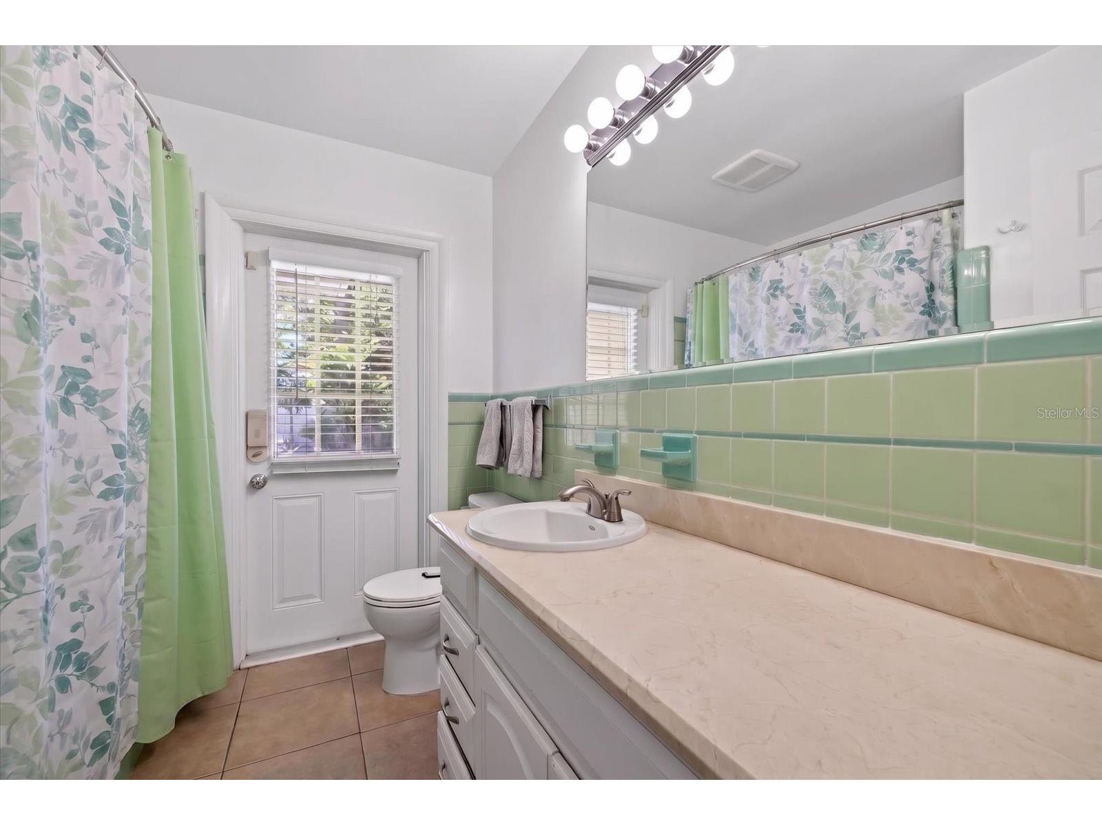 3067 Kapok Kove Drive Clearwater FL 33759 TB8499142 image28
