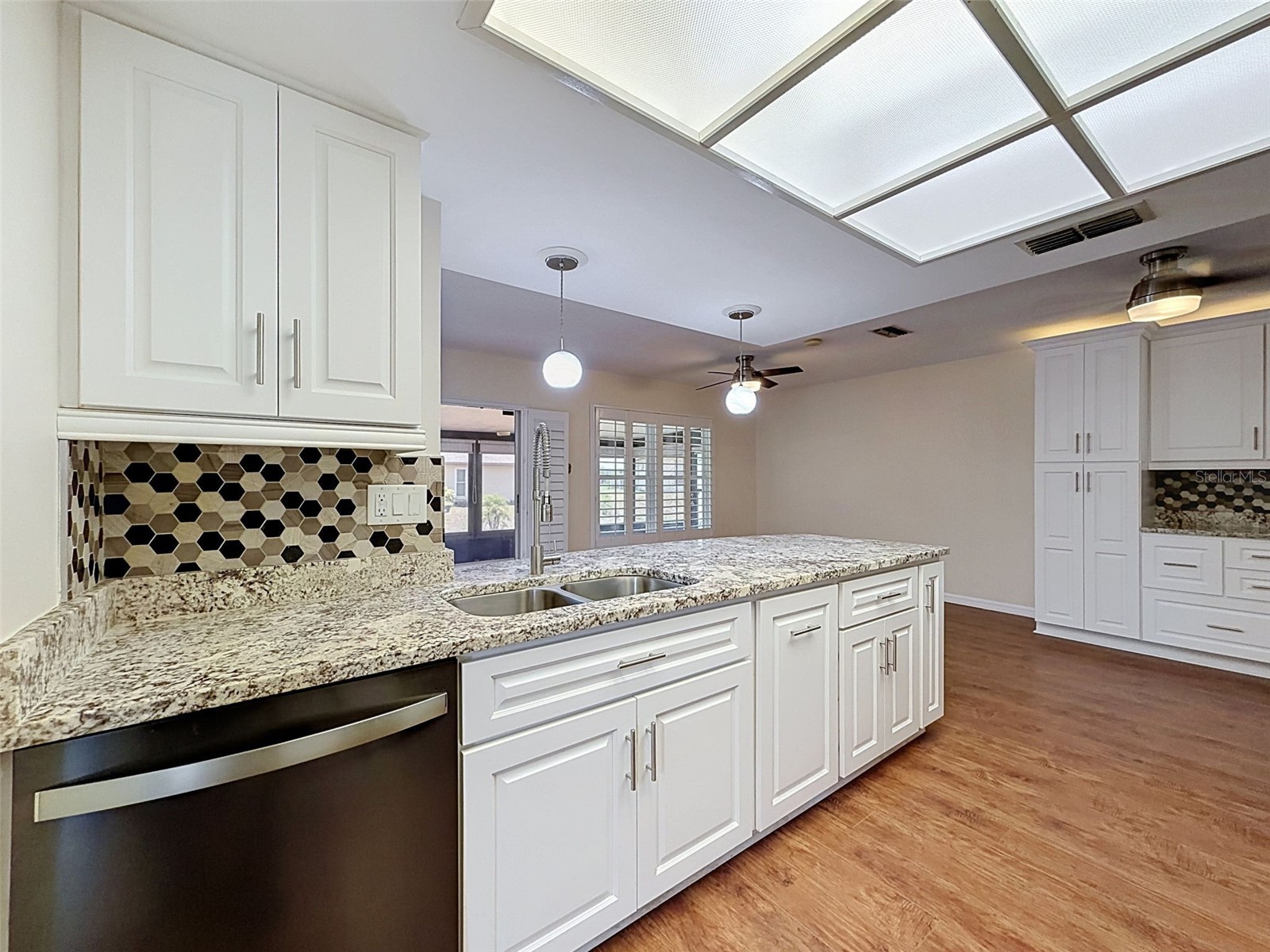 3068 E Dorchester Drive Palm Harbor FL 34684 W7887179 image13