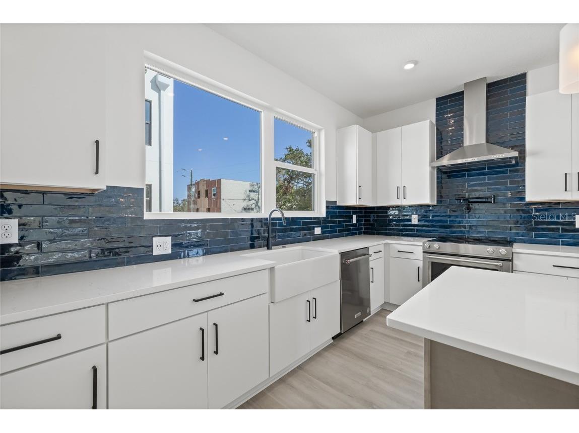 307 15th Street N Saint Petersburg FL 33705 TB8451688 image16