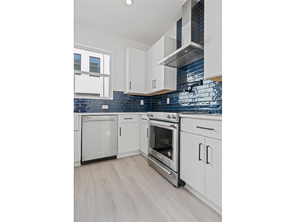 307 15th Street N Saint Petersburg FL 33705 TB8451688 image17