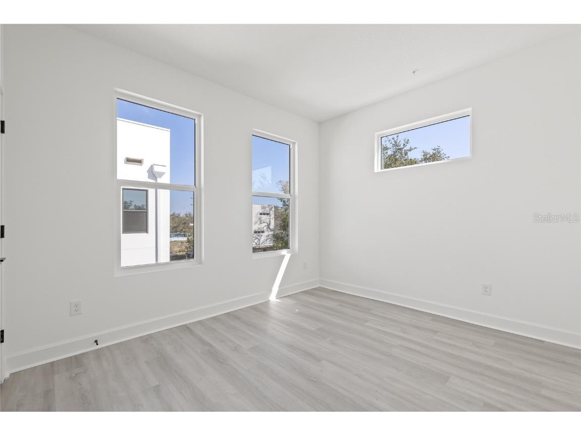 307 15th Street N Saint Petersburg FL 33705 TB8451688 image29