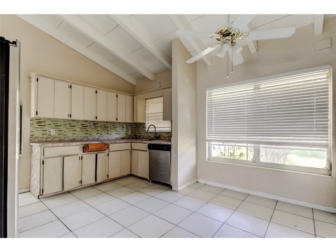 307 173rd Avenue E North Redington Beach FL 33708 TB8417798 image16