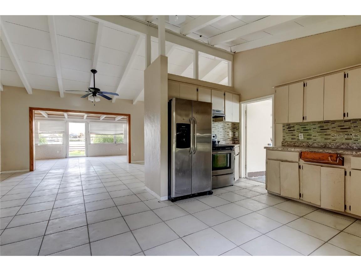 307 173rd Avenue E North Redington Beach FL 33708 TB8417798 image17