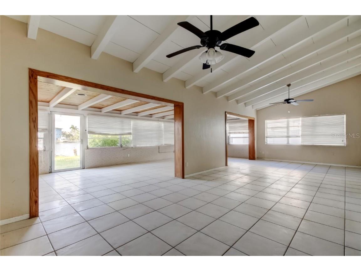 307 173rd Avenue E North Redington Beach FL 33708 TB8417798 image18