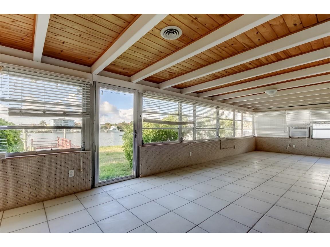 307 173rd Avenue E North Redington Beach FL 33708 TB8417798 image22