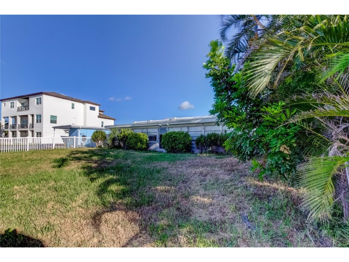307 173rd Avenue E North Redington Beach FL 33708 TB8417798 image4