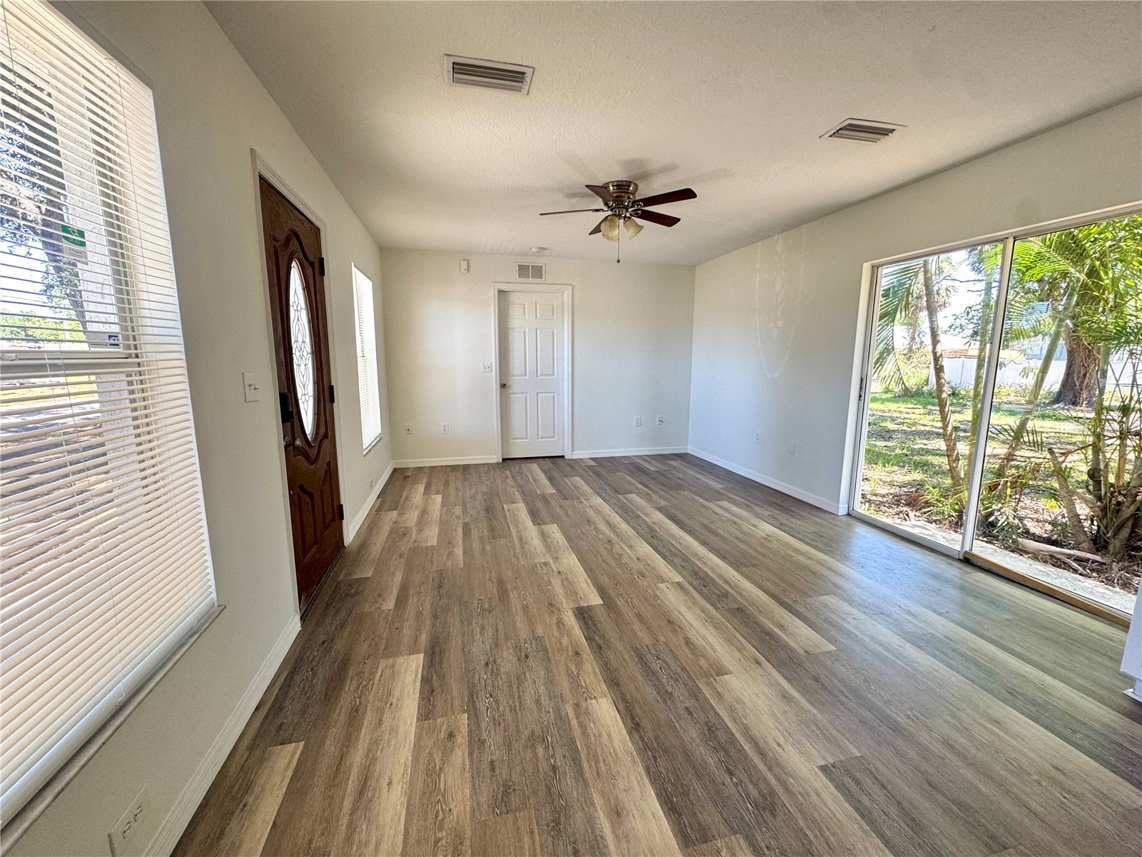 307 27th Street E Palmetto FL 34221 A4692817 image4