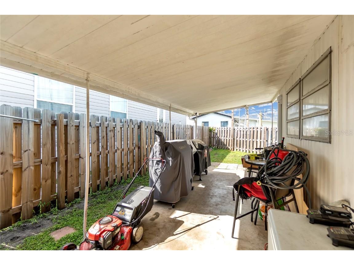 307 52nd Avenue Drive W Bradenton FL 34207 A4670966 image18