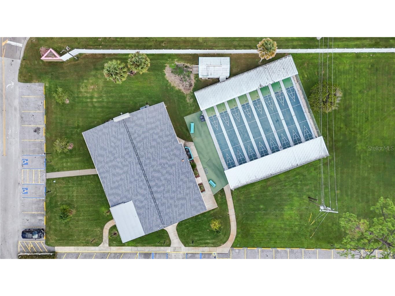 307 52nd Avenue Drive W Bradenton FL 34207 A4670966 image25