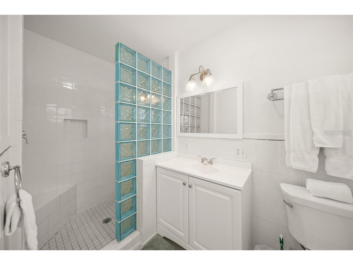 307 57th Street Holmes Beach FL 34217 A4659537 image18