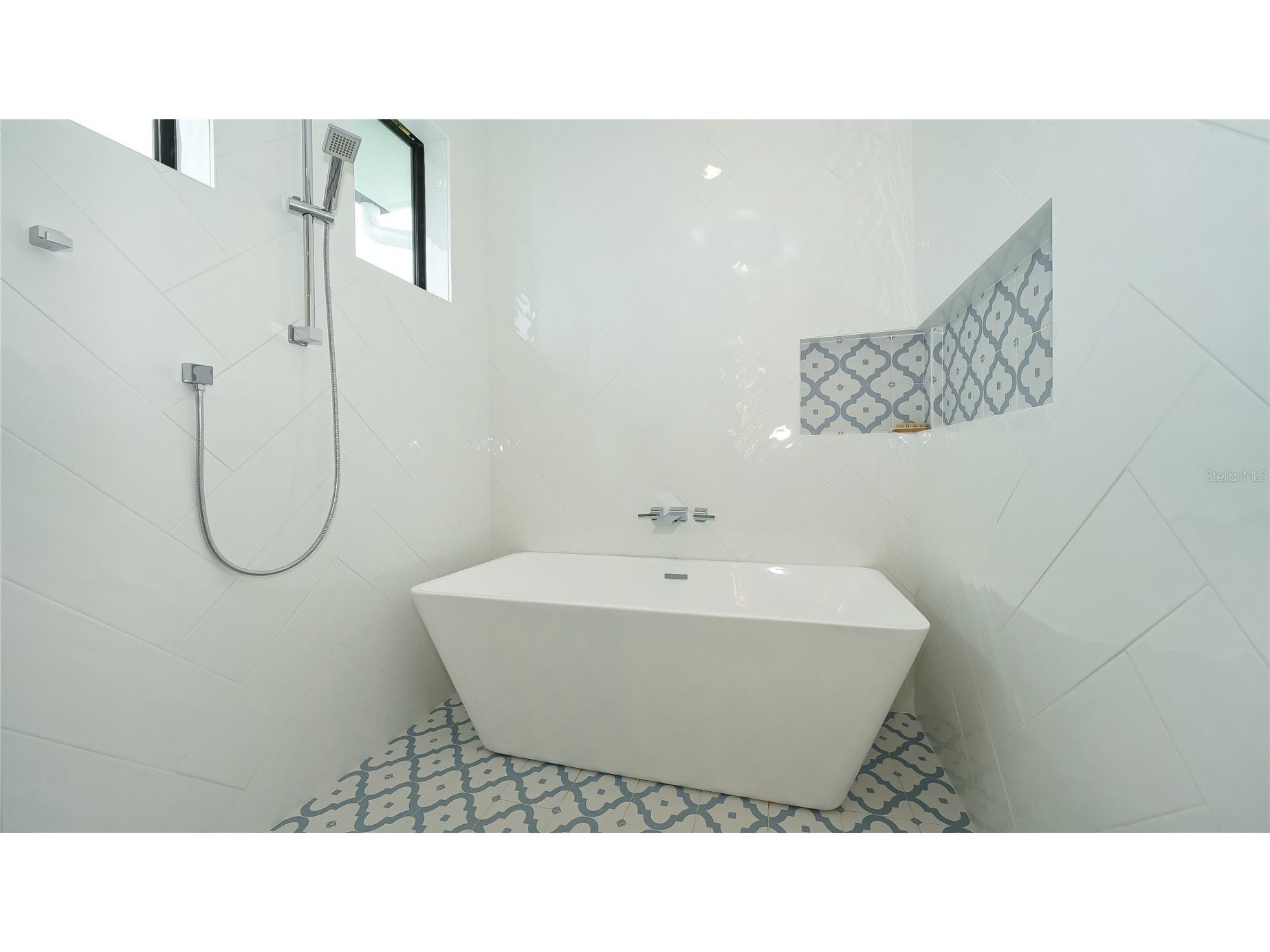307 62nd Street Holmes Beach FL 34217 TB8482085 image17