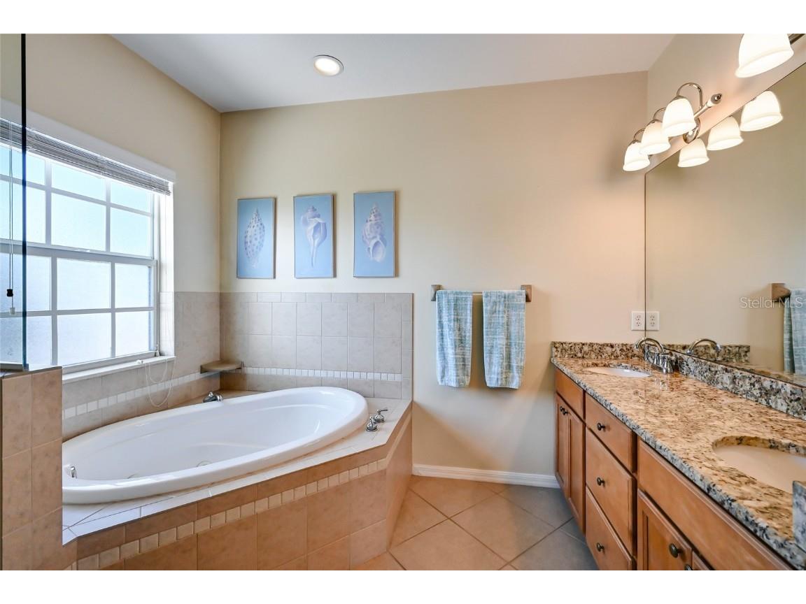 307 64th Street Holmes Beach FL 34217 A4673866 image21